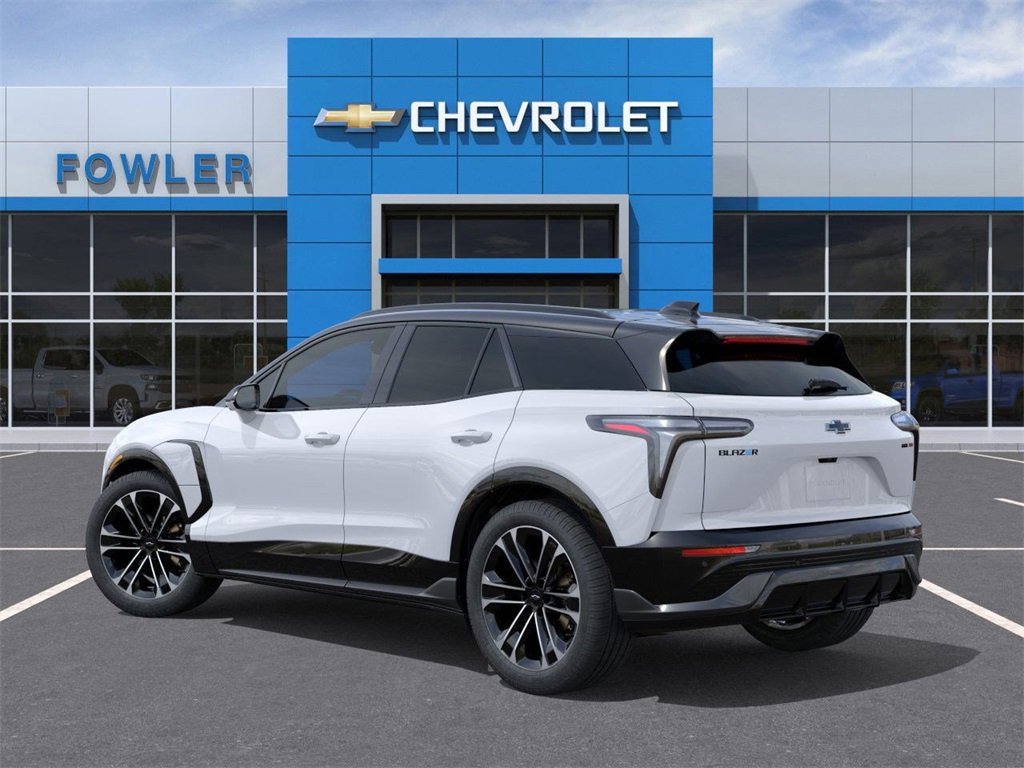 2026 Chevrolet Blazer EV photo 2