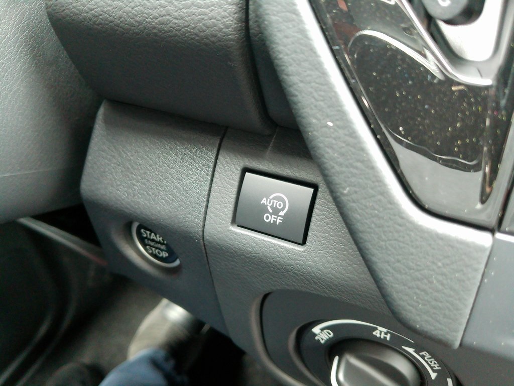2025 Nissan Frontier Crew Cab PRO-4X photo 32