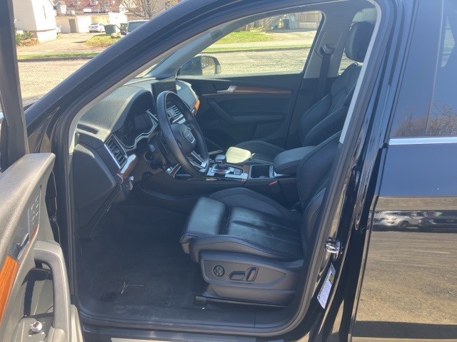 2022 Audi Q5 45 S line Prestige Premium photo 22