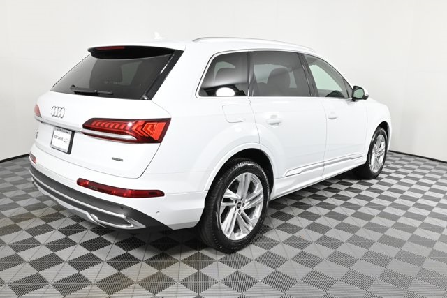 2024 Audi Q7 45 Premium photo 7