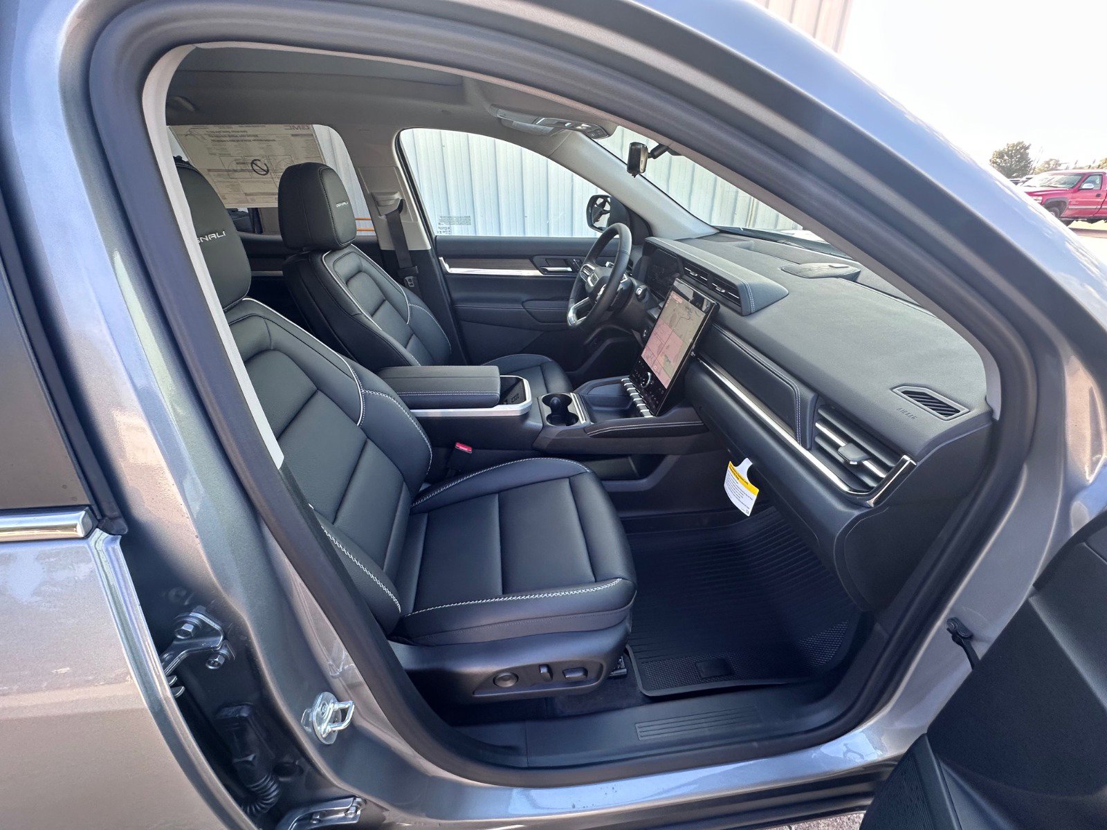 2026 Gmc Terrain Denali photo 22