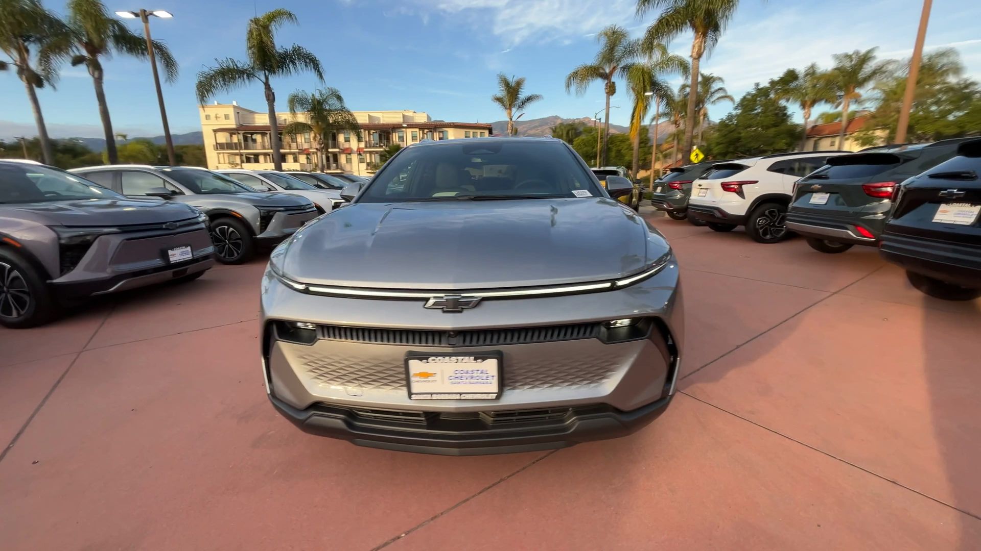 2026 Chevrolet Equinox EV 1LT photo 3