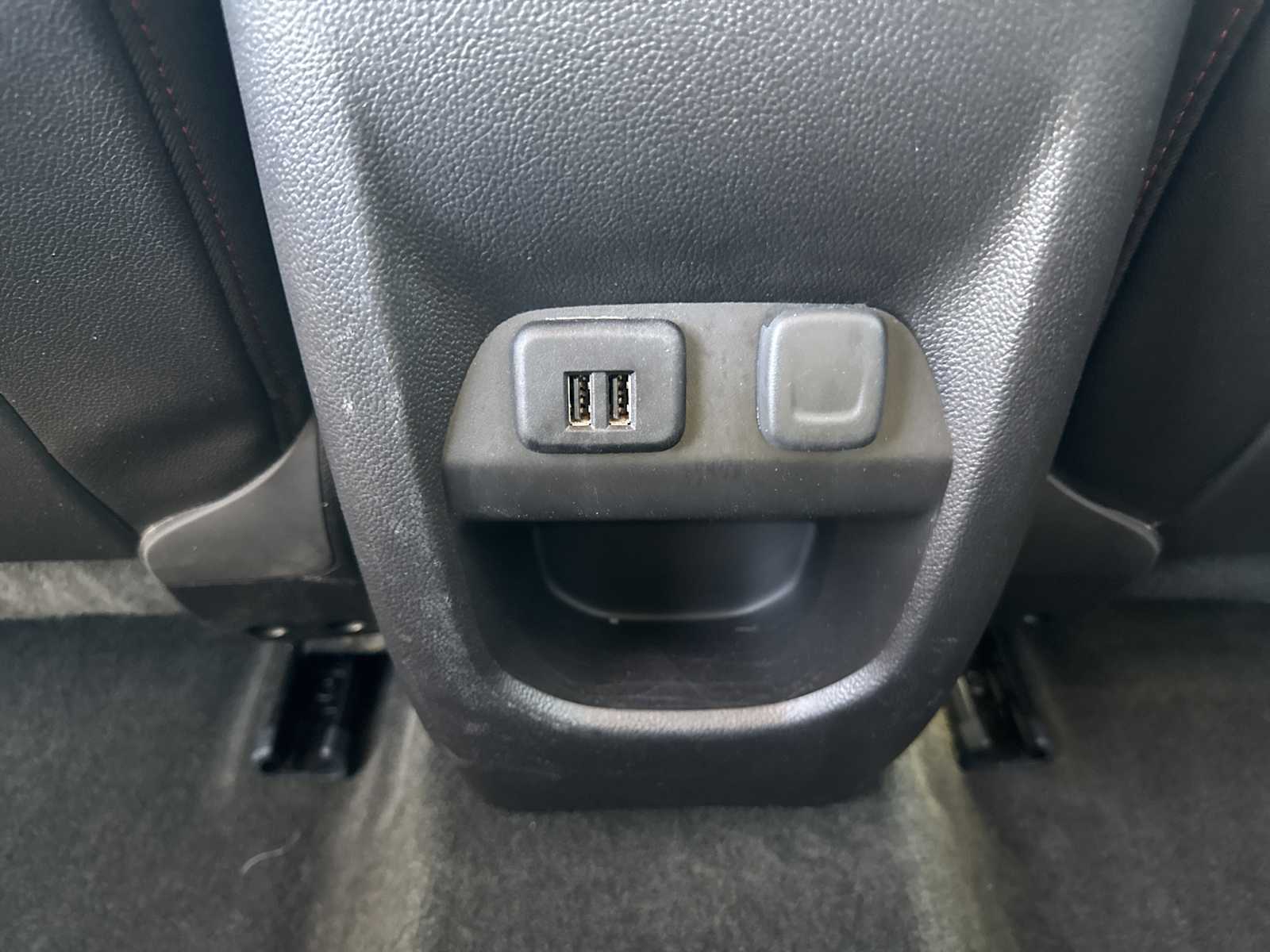 2015 Gmc Canyon SLE photo 32