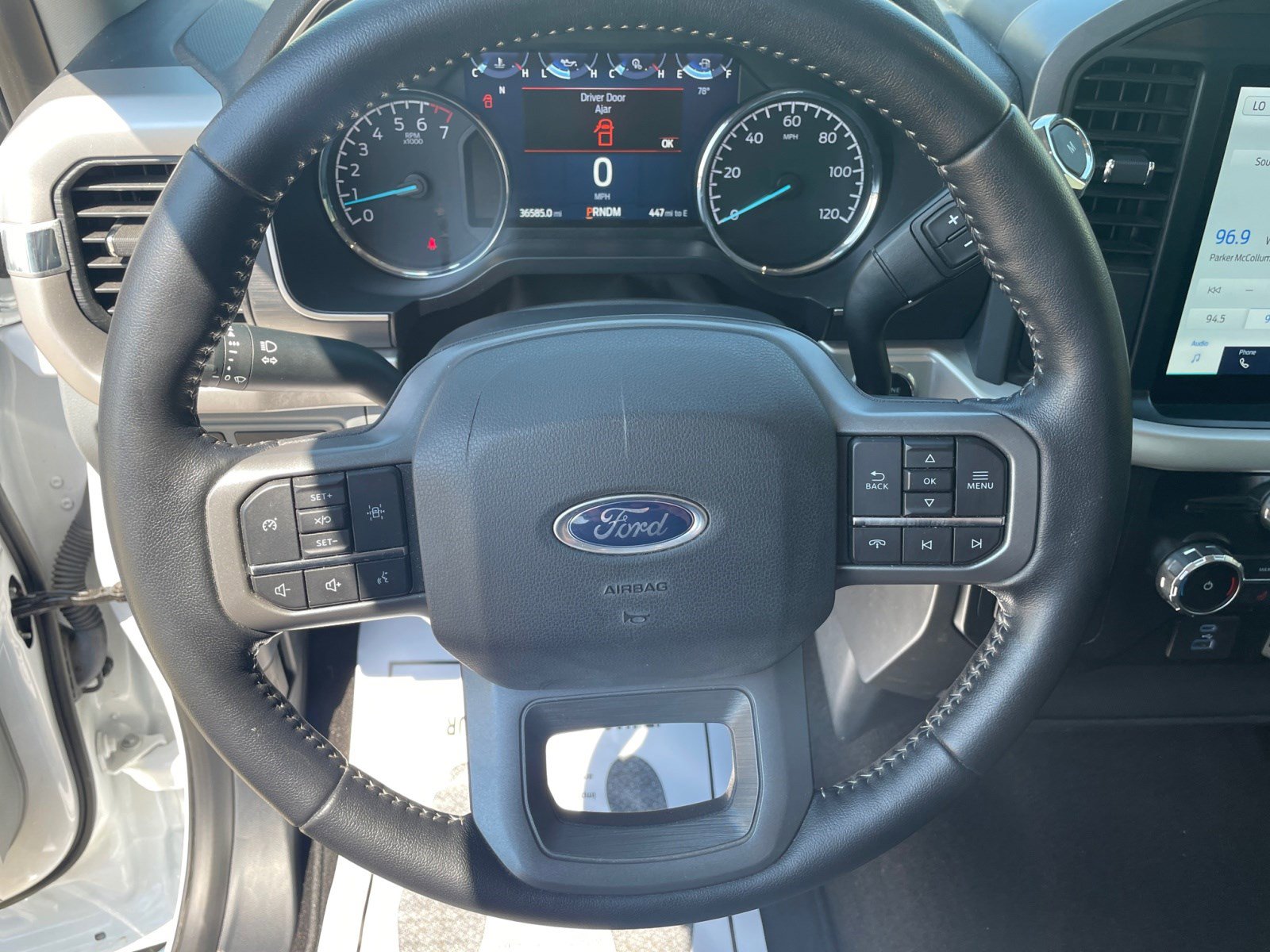 2022 Ford F-150 XLT photo 13