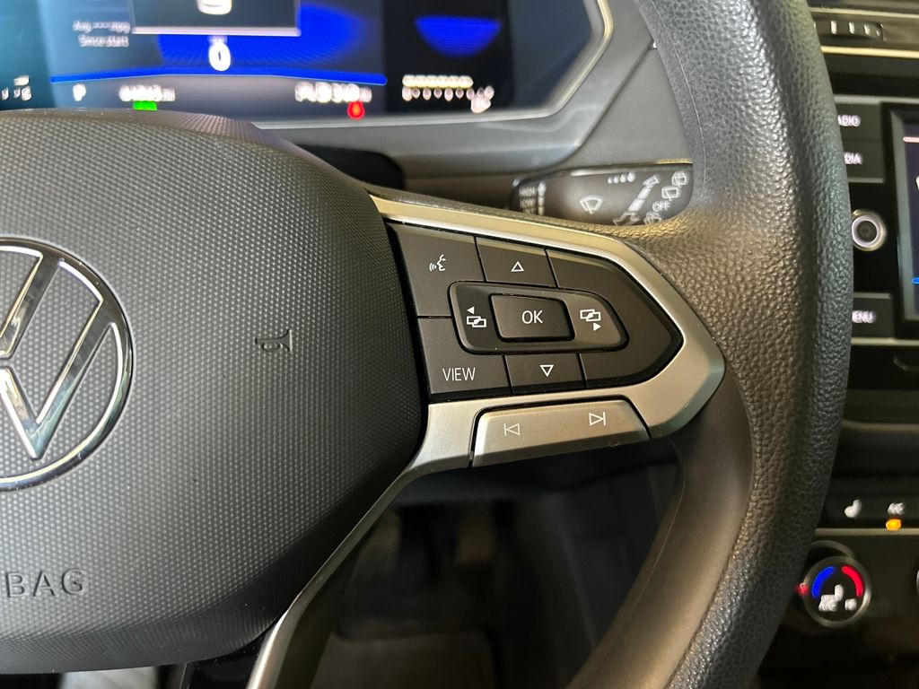 2022 Volkswagen Tiguan S photo 16