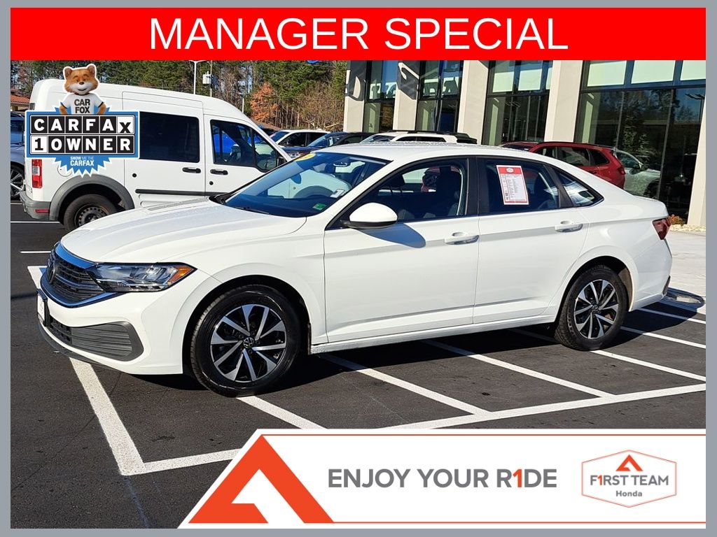 2024 Volkswagen Jetta S's photo