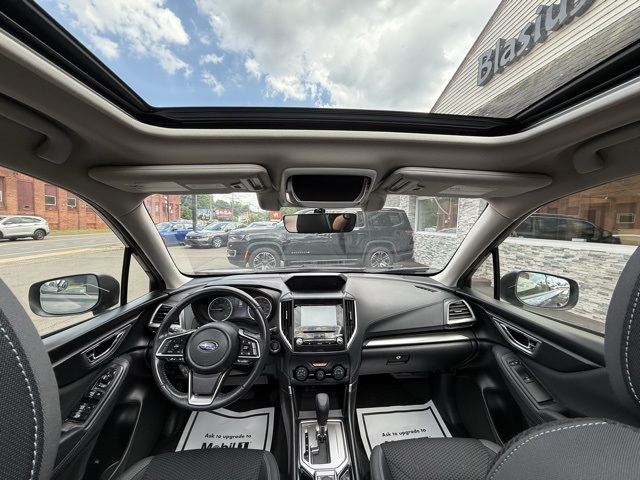 2021 Subaru Forester Premium photo 14