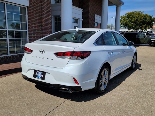 2019 Hyundai Sonata SEL photo 2