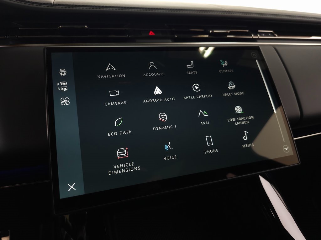 2025 Land Rover Range Rover Sport SE photo 23