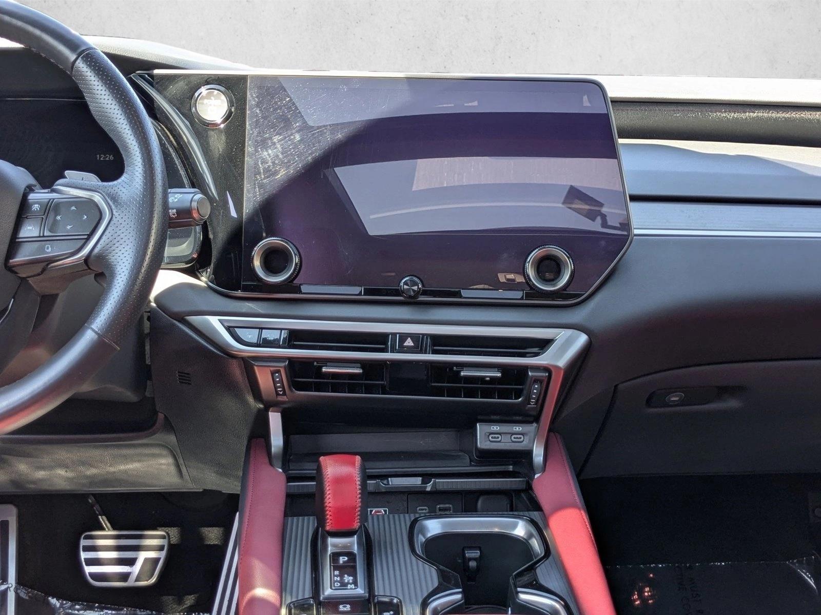 2024 Lexus RX 500h photo 15