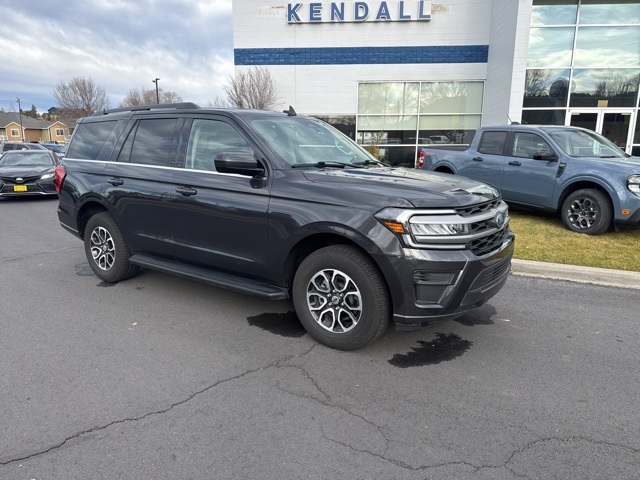 2024 Ford Expedition XLT's photo