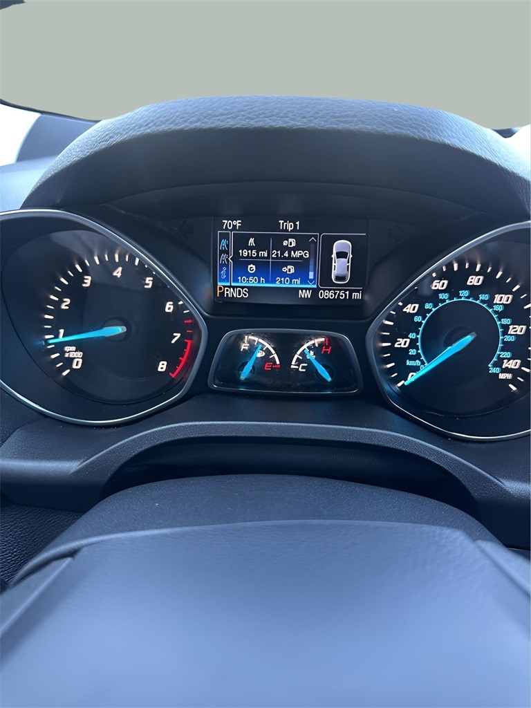 2014 Ford Escape Titanium photo 29
