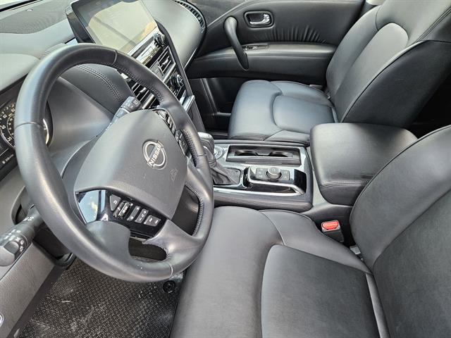 2024 Nissan Armada SV photo 8