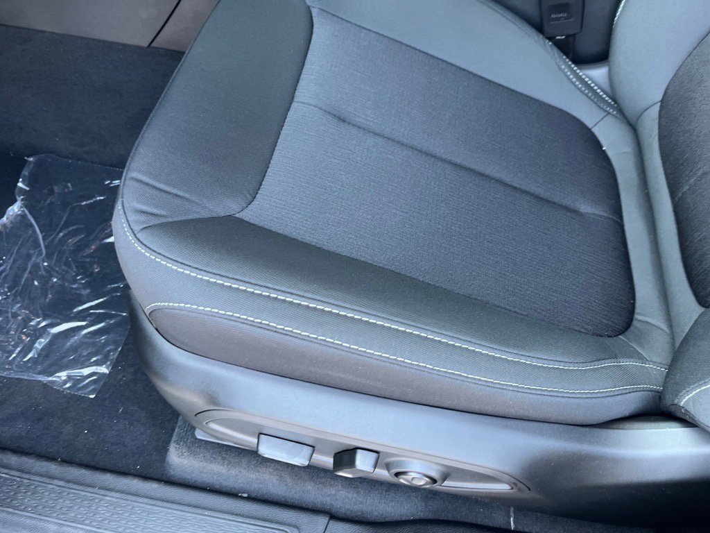 2025 Jeep Grand Cherokee Laredo Altitude photo 9
