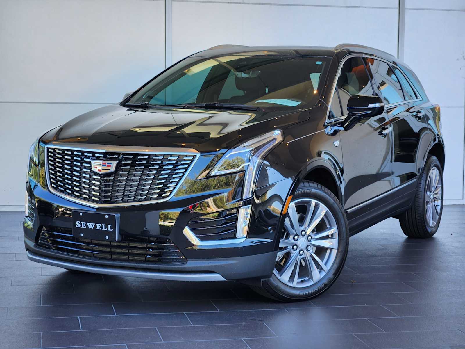 2025 Cadillac XT5 Premium Luxury's photo