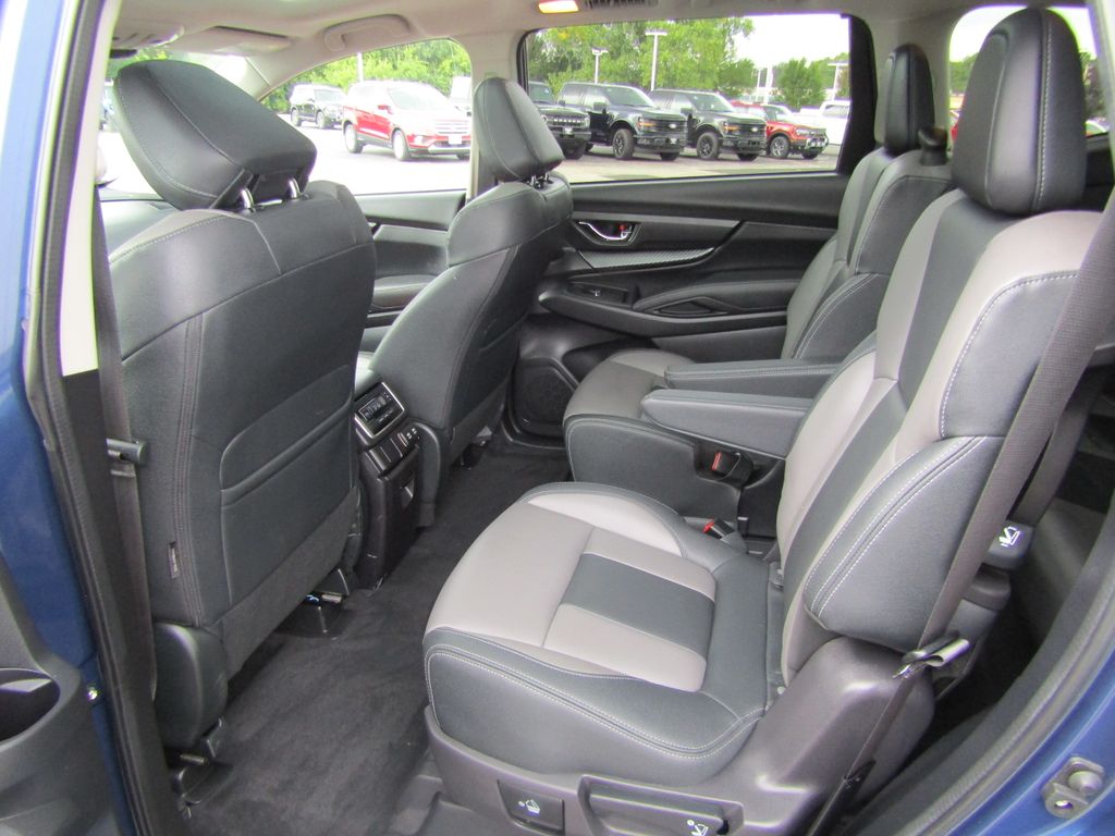 2022 Subaru Ascent Onyx Edition photo 11