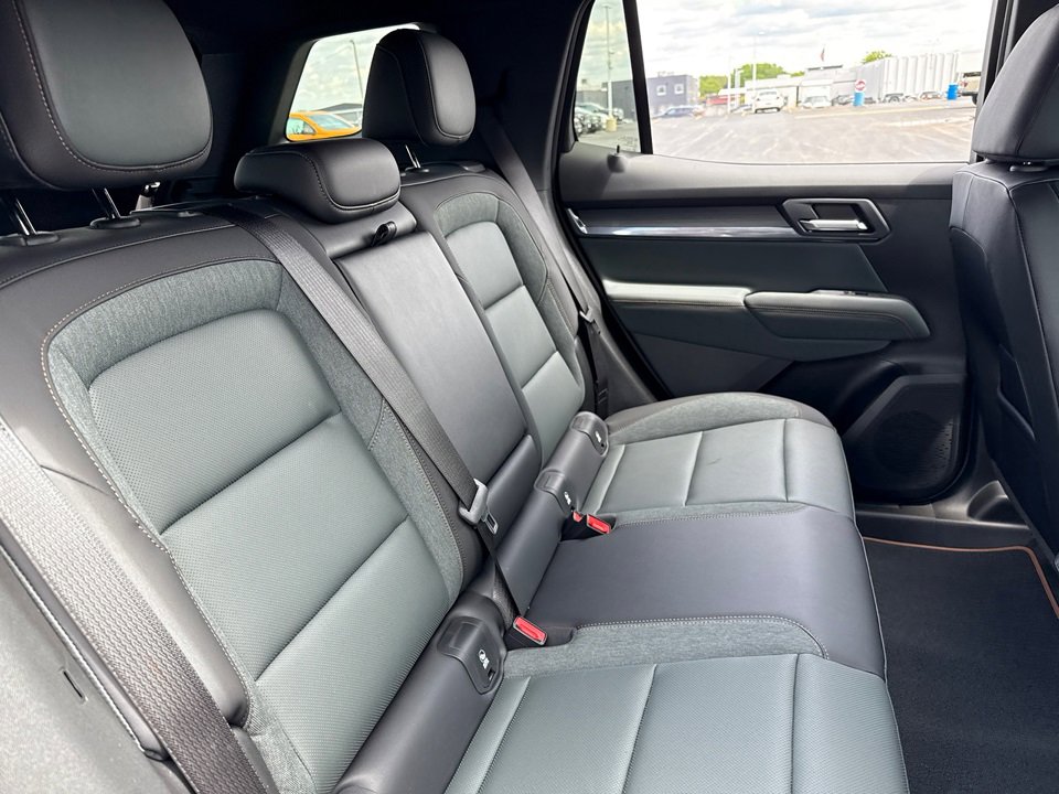 2026 Gmc Terrain AT4 photo 32