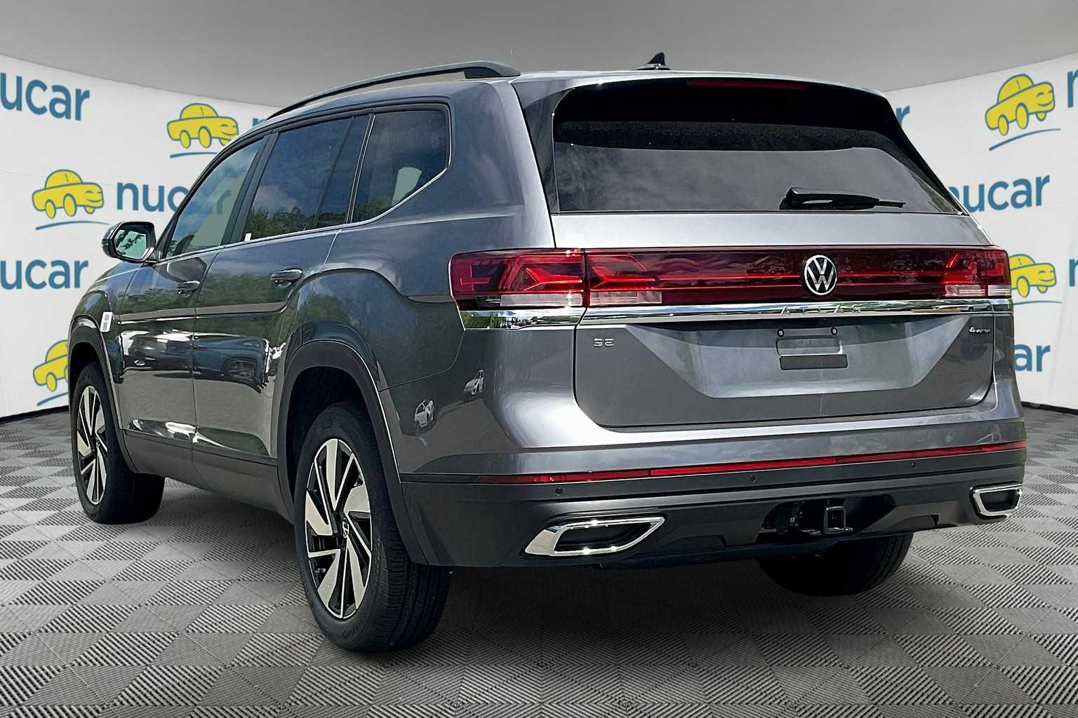 2025 Volkswagen Atlas SE photo 3