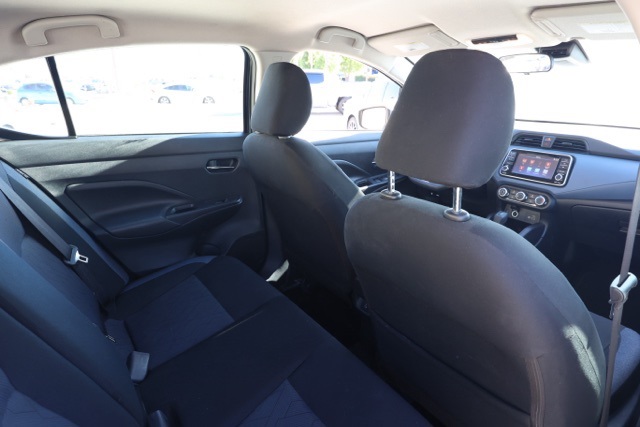 2023 Nissan Versa 1.6 SV photo 14