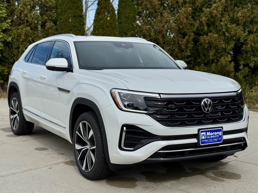 2026 Volkswagen Atlas Cross Sport SEL Premium R-LINE's photo
