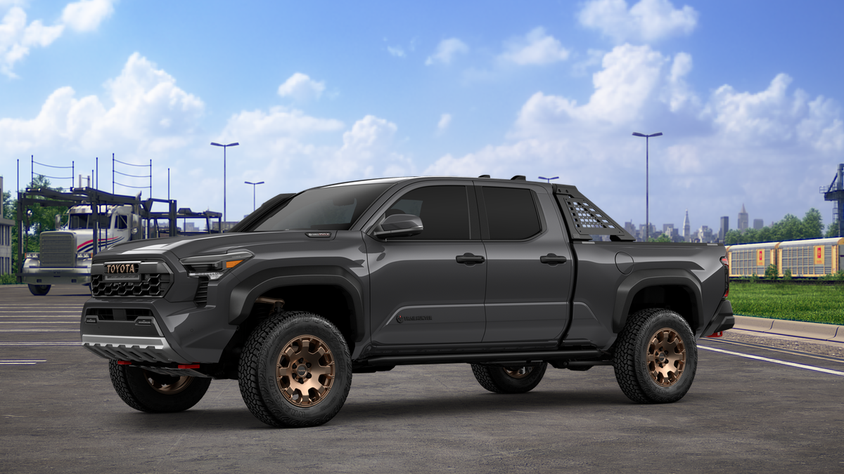 2025 Toyota Tacoma Trailhunter photo 2
