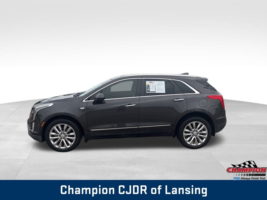 2017 Cadillac XT5 Platinum photo 2