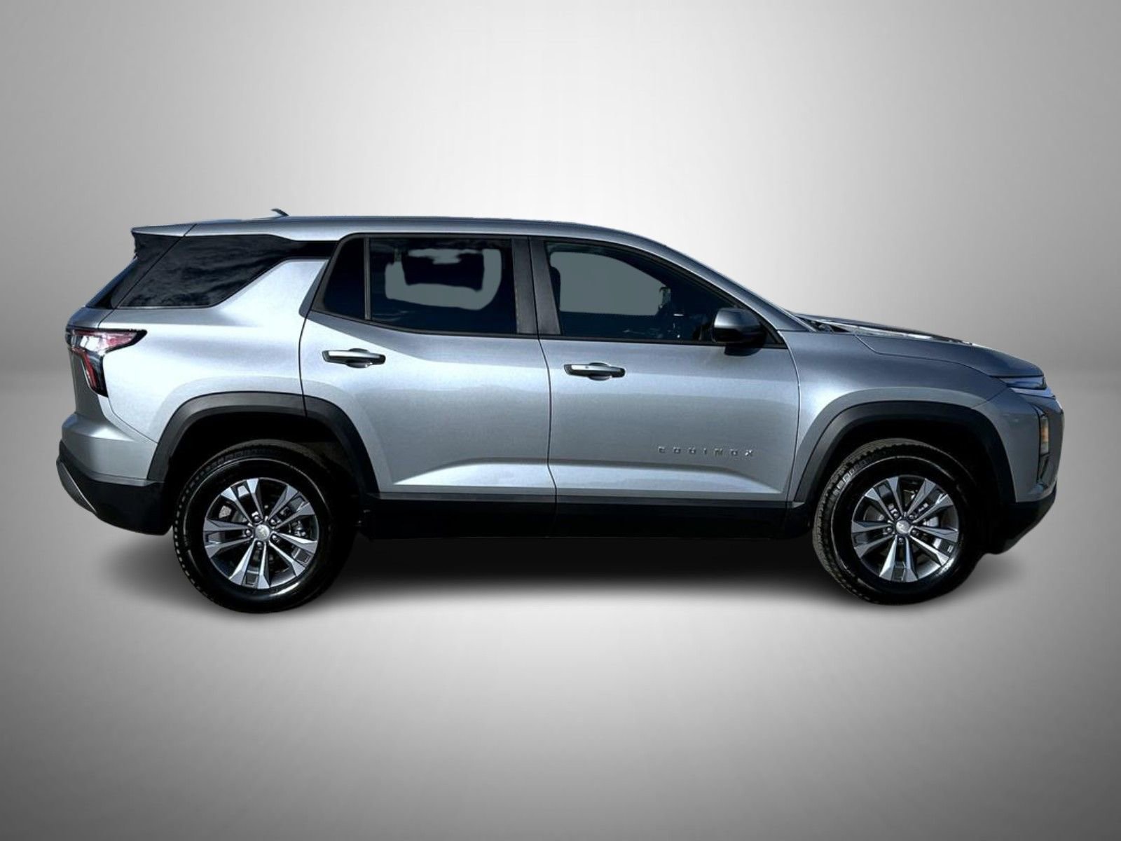 2026 Chevrolet Equinox LT photo 2