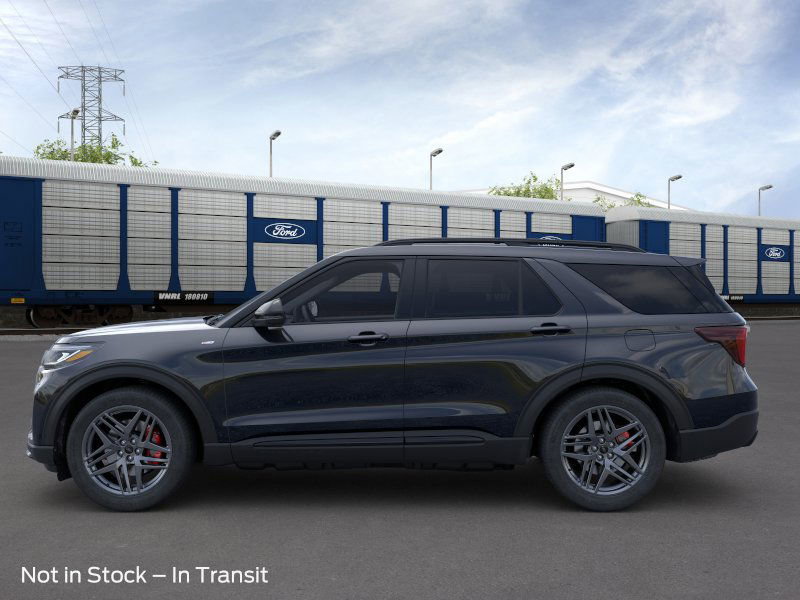 2025 Ford Explorer ST-Line photo 3
