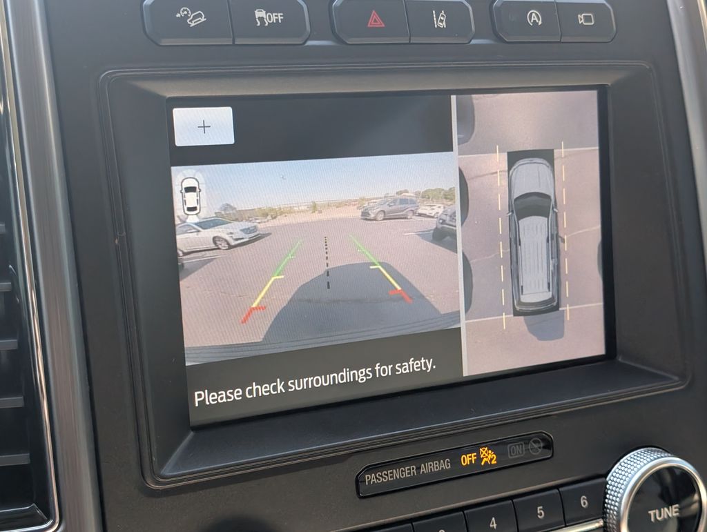 2020 Ford Expedition MAX Platinum photo 18