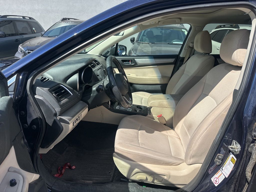 2018 Subaru Outback 2.5i Premium photo 9
