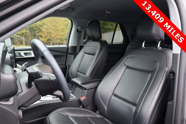 2023 Ford Explorer XLT photo 11