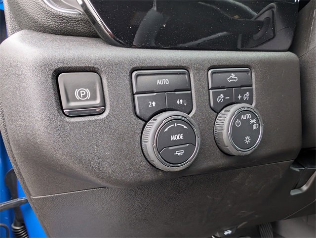 2025 Chevrolet Silverado 1500 LT photo 28