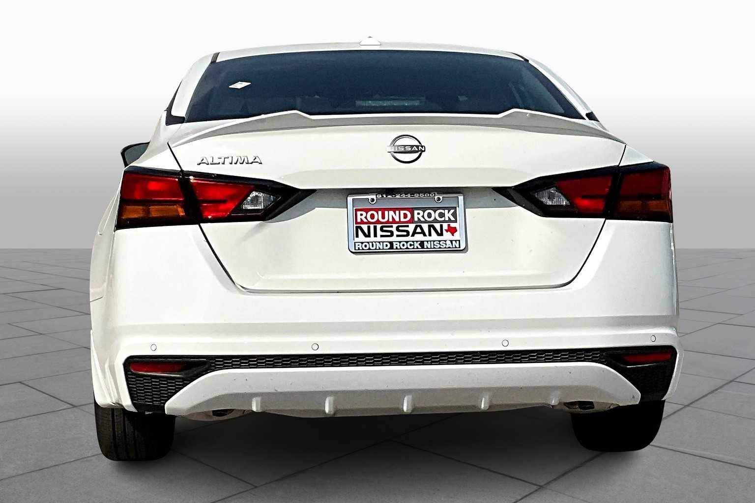2025 Nissan Altima S photo 4