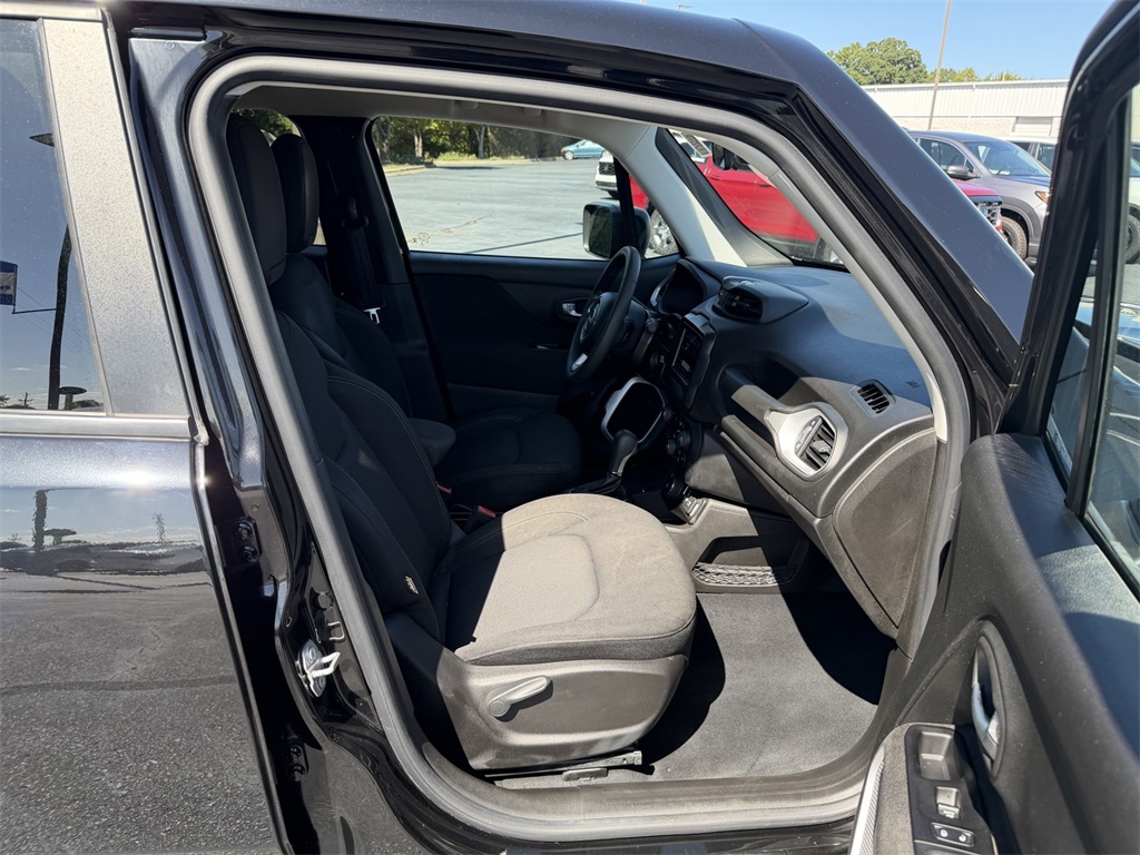 2021 Jeep Renegade Sport photo 12
