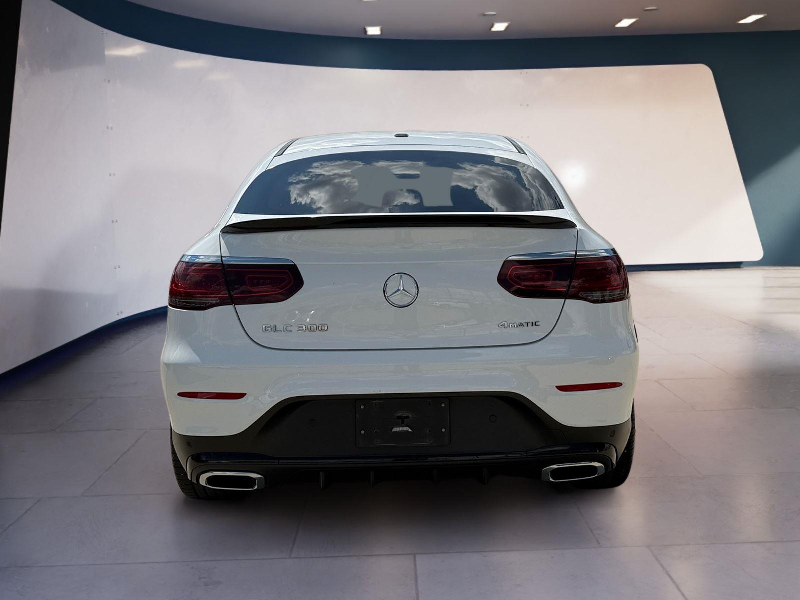 2023 Mercedes Benz GLC 300 4MATIC photo 4