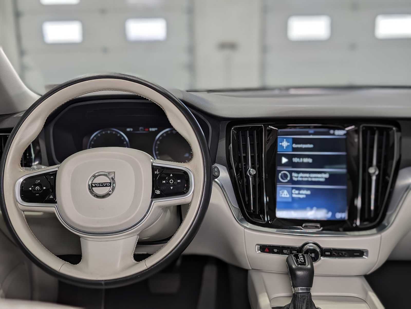 2020 Volvo V60 Cross Country photo 5