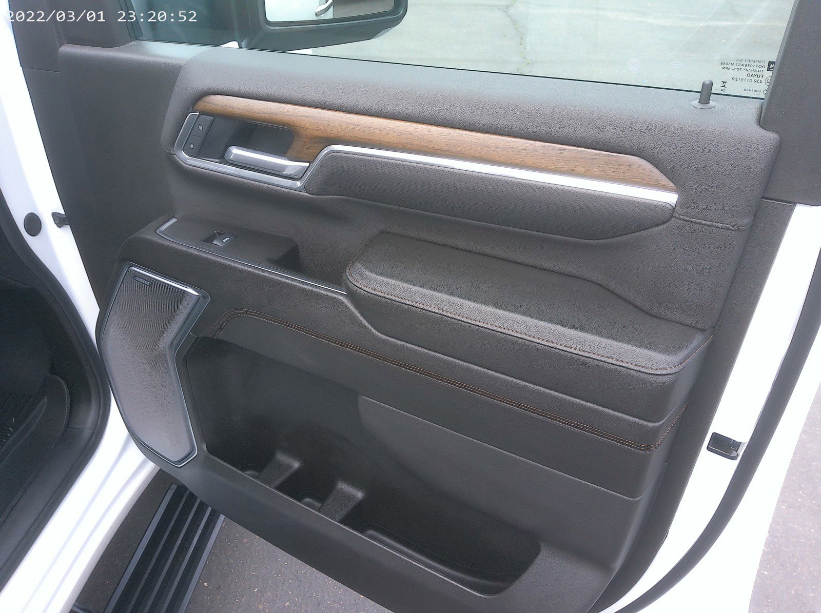 2025 Chevrolet Silverado 3500HD High Country photo 33