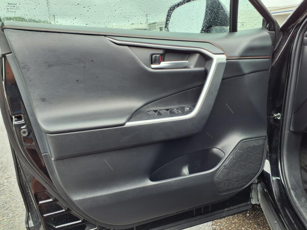 2023 Toyota RAV4 Adventure photo 2