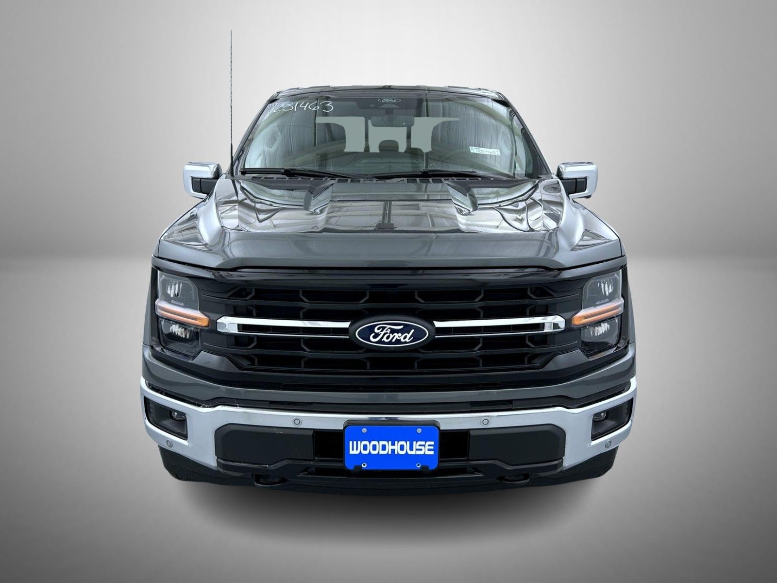 2025 Ford F-150 XLT photo 2