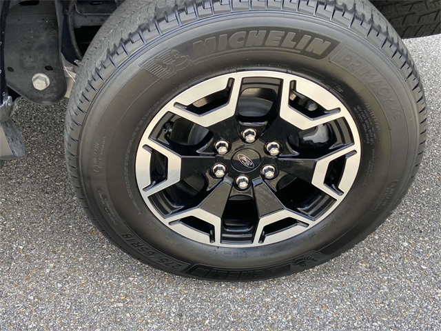 2023 Ford F-150 Lightning XLT photo 28