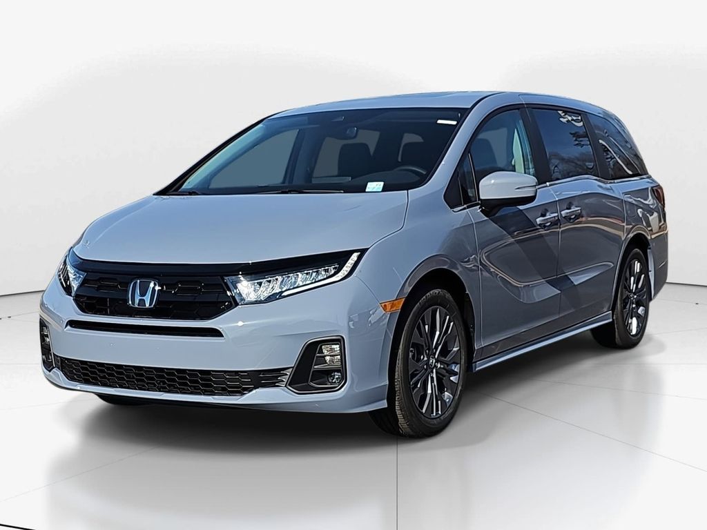 2026 Honda Odyssey Touring's photo