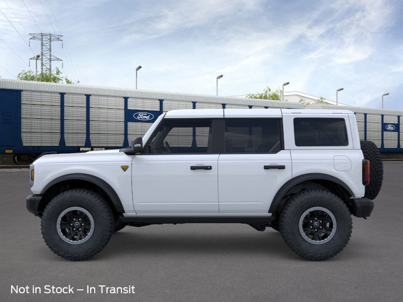 2025 Ford Bronco Badlands photo 2