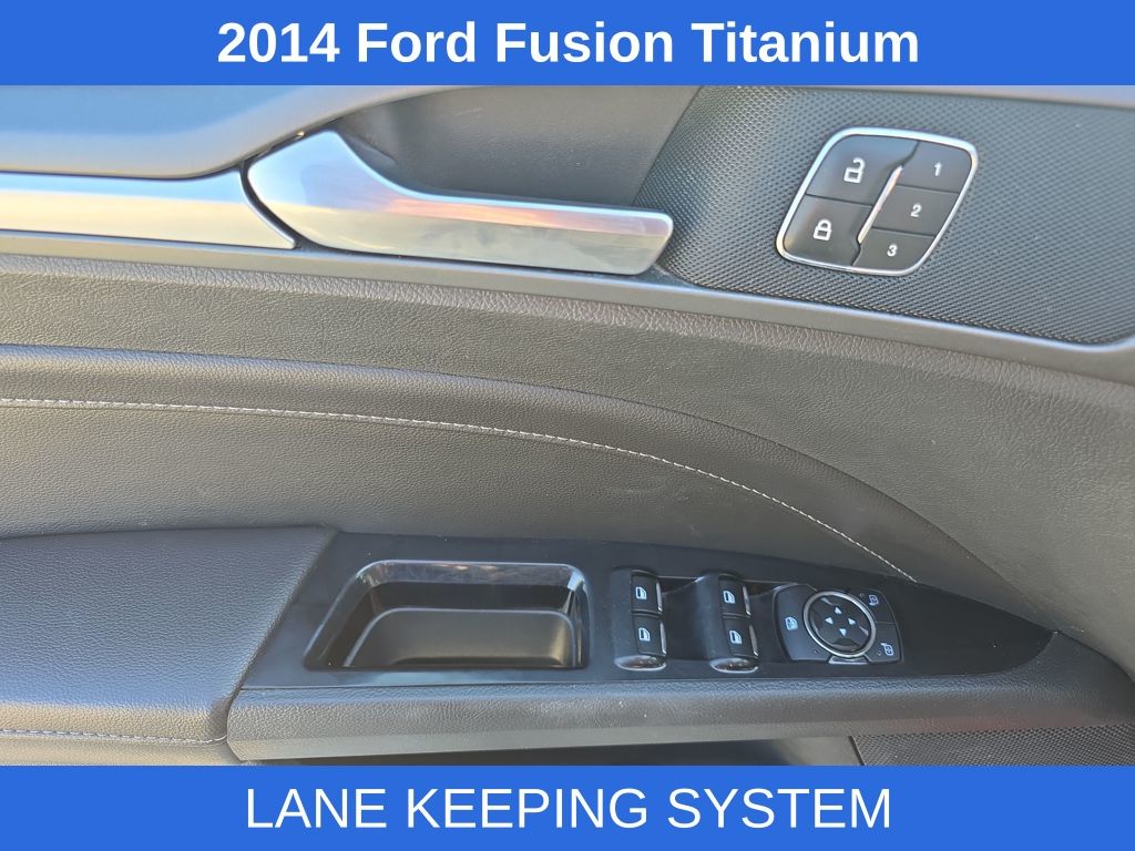2014 Ford Fusion Titanium photo 11
