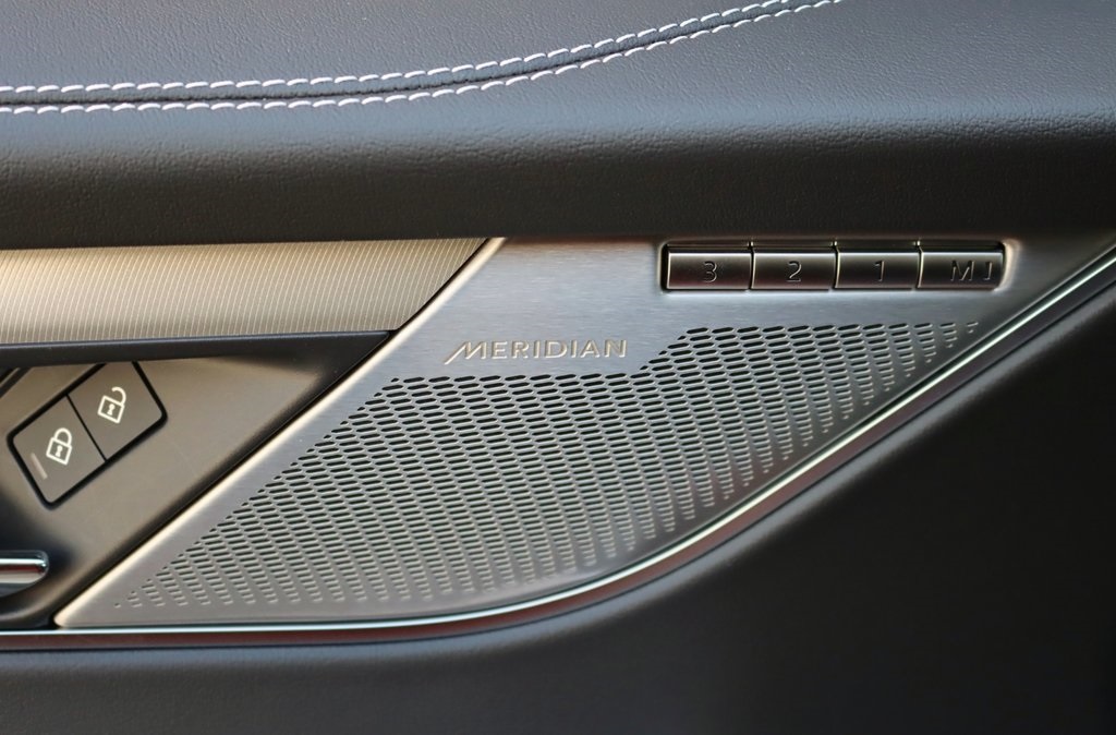 2026 JAGUAR PACE P250 - Image 11