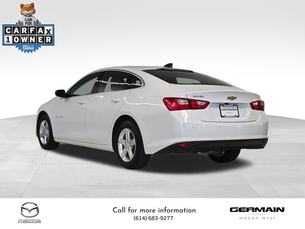 2023 Chevrolet Malibu LS photo 4