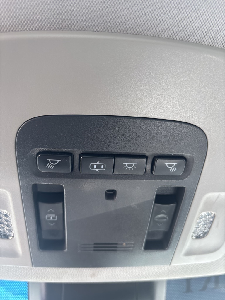 2018 Toyota Camry XSE photo 12