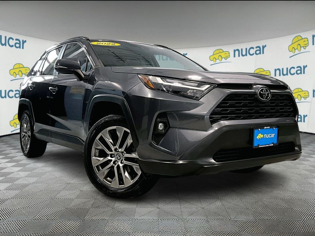 2022 Toyota RAV4 XLE Premium's photo