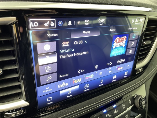 2025 Chrysler Pacifica photo 25