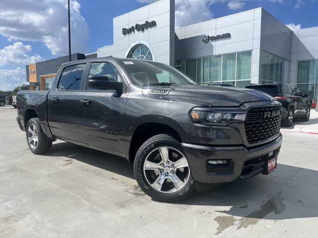 2026 RAM Ram 1500 Pickup Express's photo