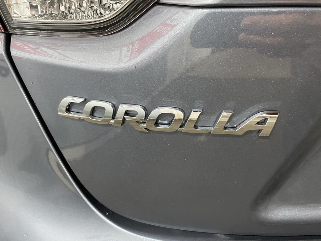 2024 Toyota Corolla Hybrid LE photo 15